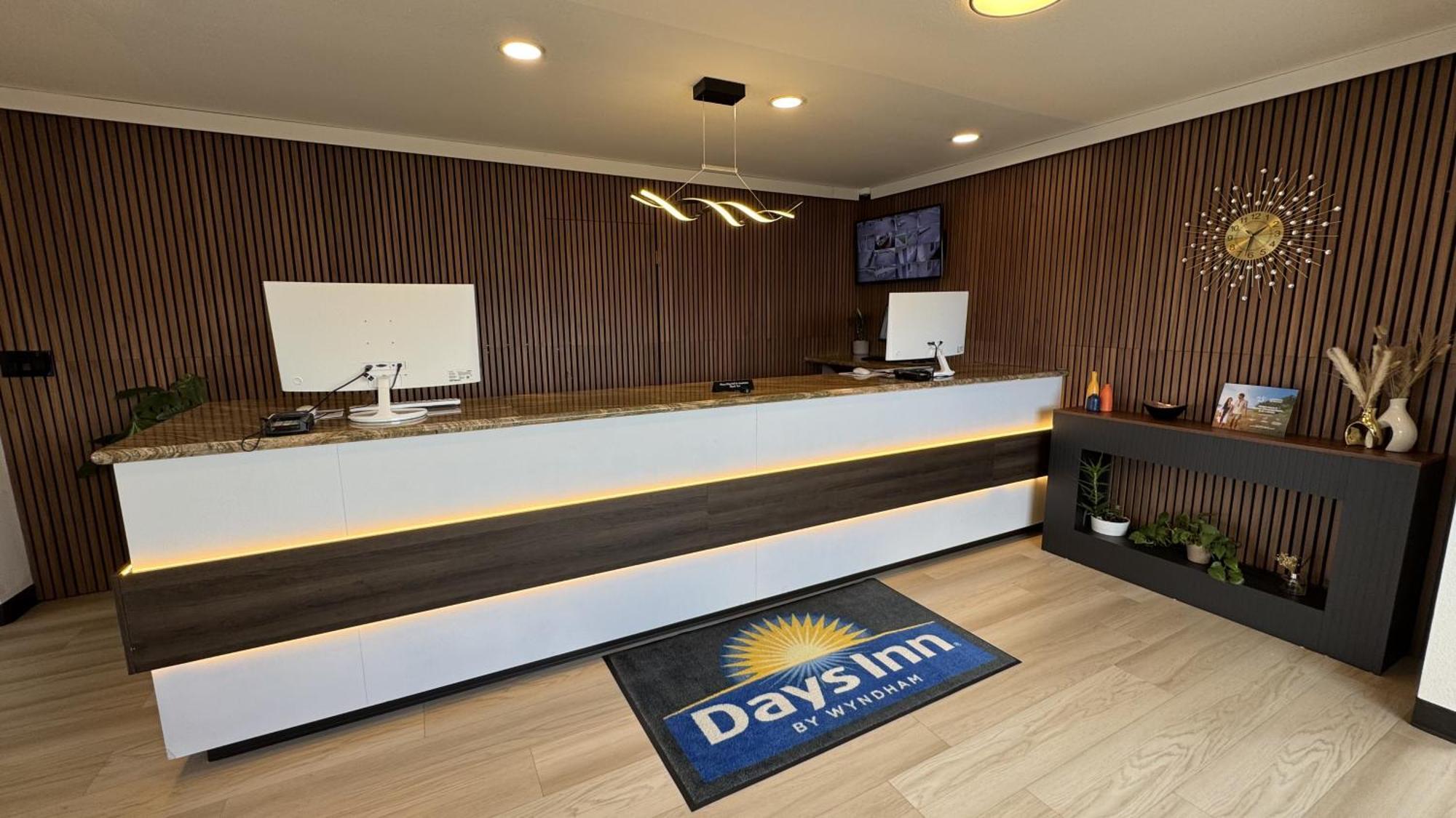 Days Inn By Wyndham Ridgecrest Near China Lake Naval Station Ngoại thất bức ảnh